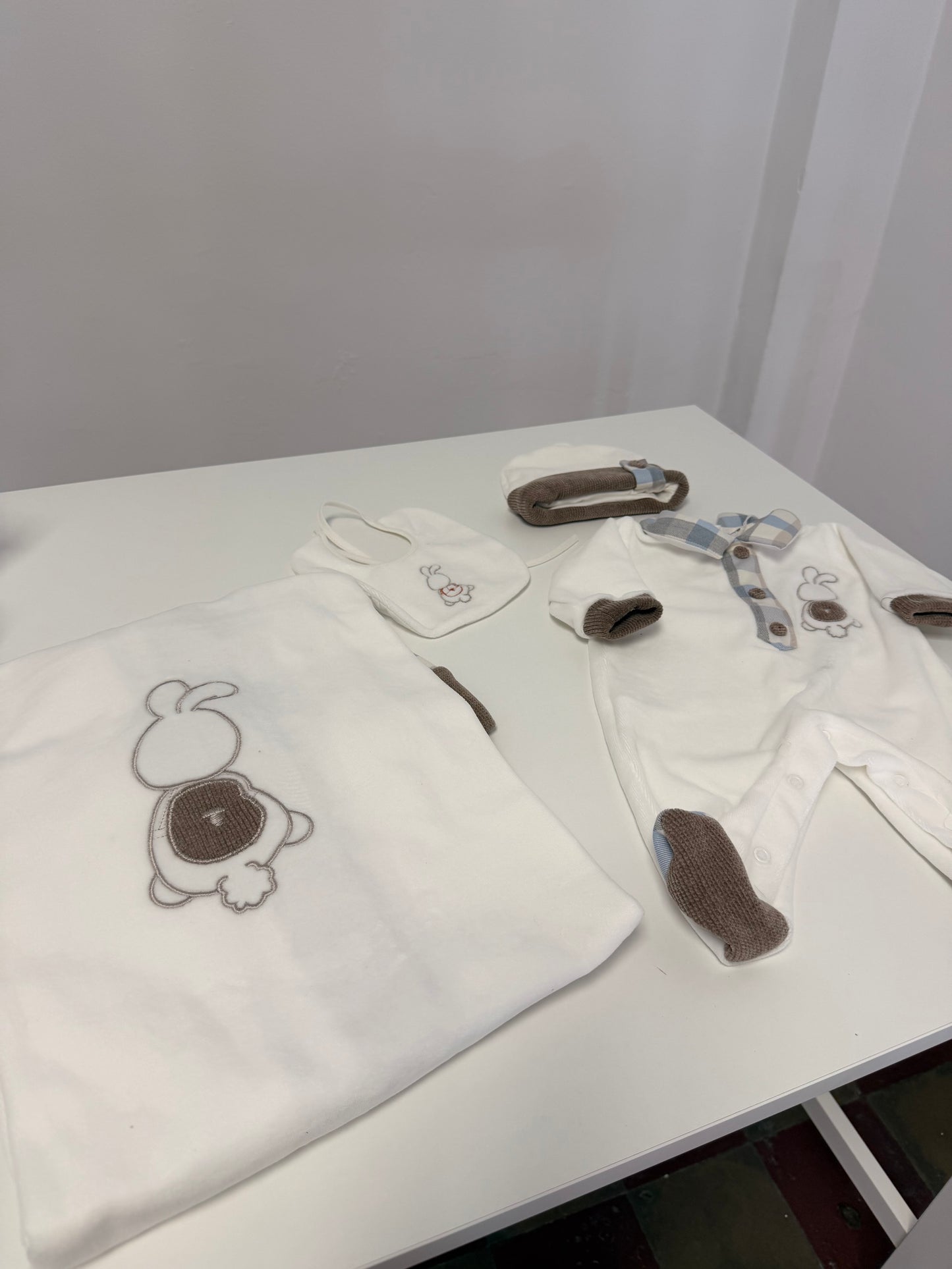 set bunny mini moon