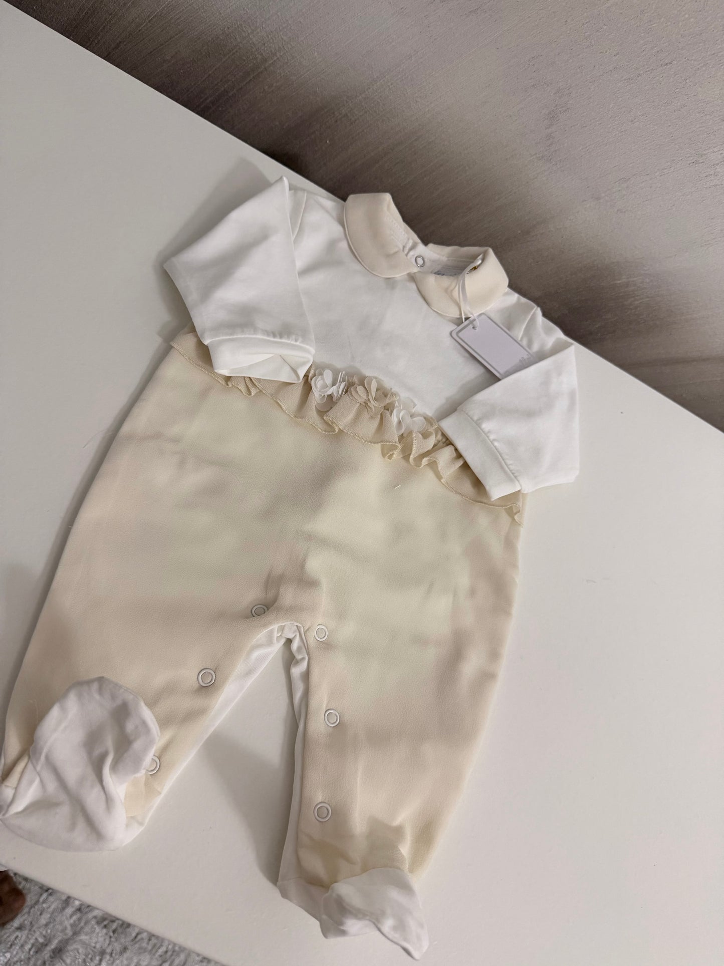 Tutina elegante bianco e beige