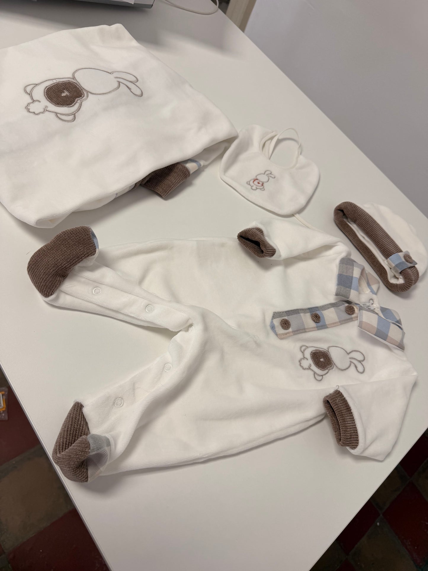 set bunny mini moon